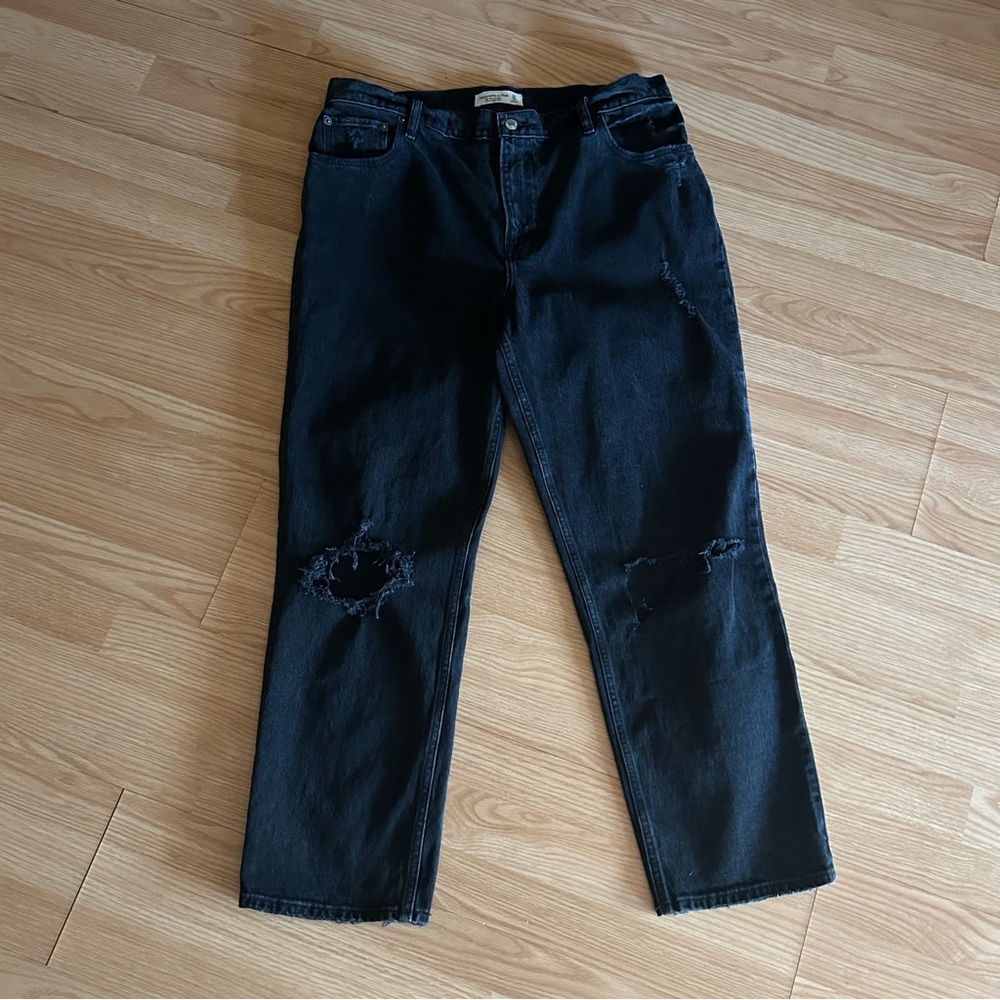 Abercrombie & Fitch Black 90s Straight Ultra High Rise Jeans Size 33/16short